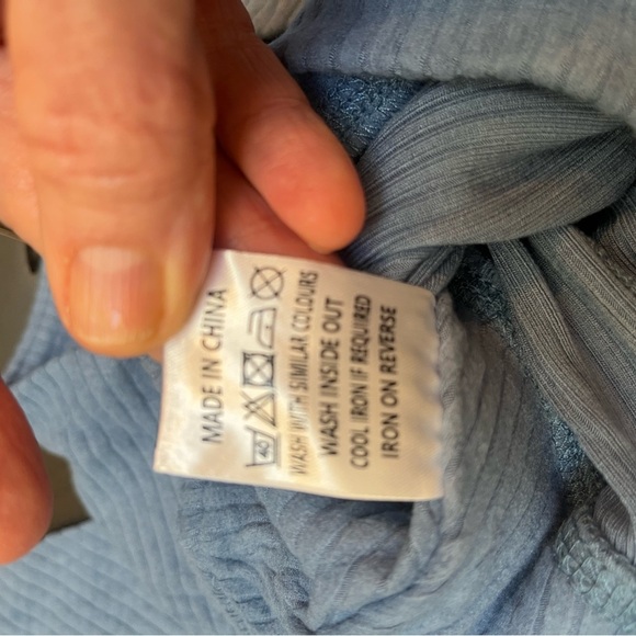 Area Stars NWT Pull On Ribbed Bell Flare Athleisure Pant in Blue Size Small - Picture 8 of 14